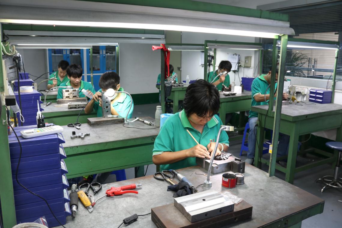 光學(xué)模具拋光